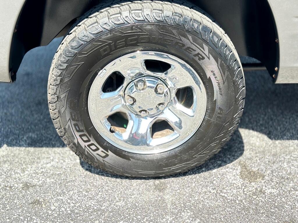 RAM 1500 ST Quad Cab 4WD 2011 RAM 1500 ST Quad Cab 4WD 2011