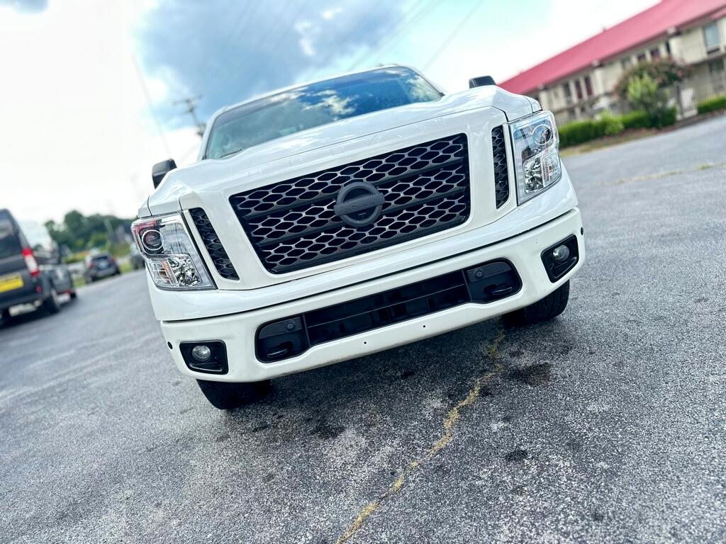 Nissan Titan S Crew Cab 4WD 2017 Nissan Titan S Crew Cab 4WD 2017