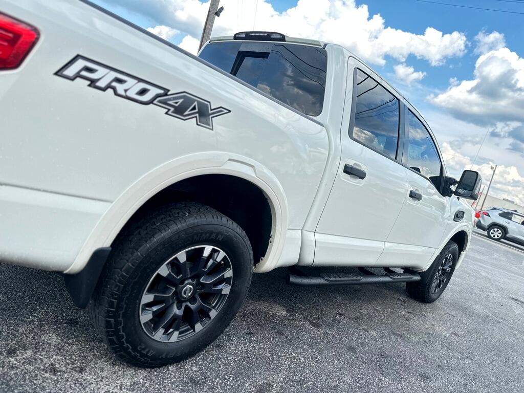Nissan Titan S Crew Cab 4WD 2017 Nissan Titan S Crew Cab 4WD 2017