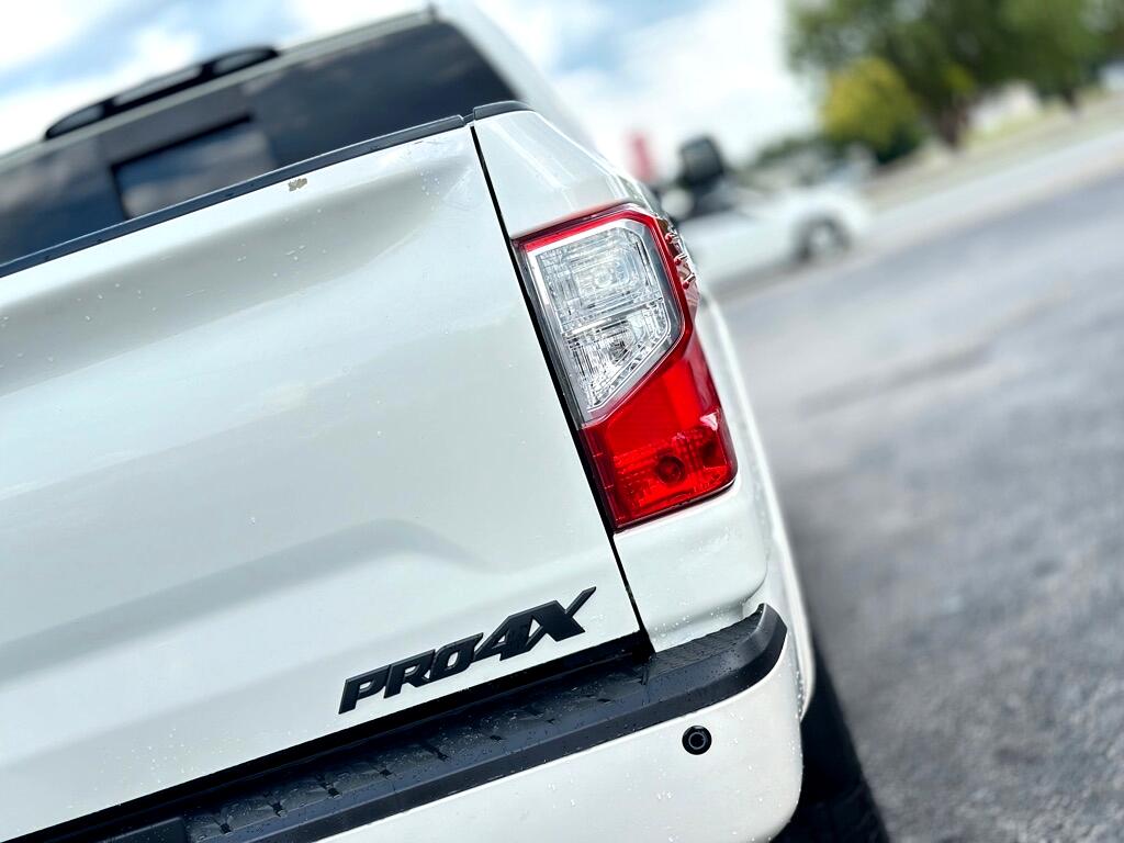 Nissan Titan S Crew Cab 4WD 2017 Nissan Titan S Crew Cab 4WD 2017