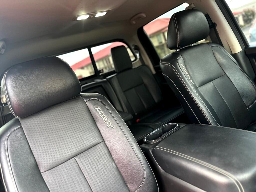 Nissan Titan S Crew Cab 4WD 2017 Nissan Titan S Crew Cab 4WD 2017