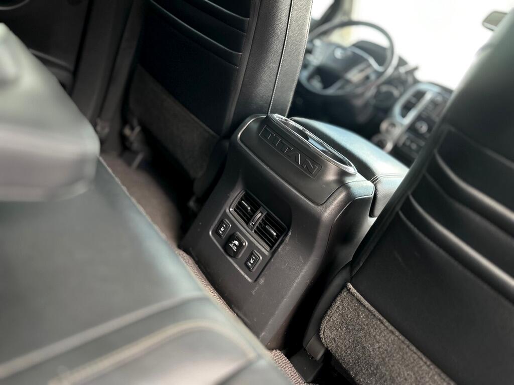 Nissan Titan S Crew Cab 4WD 2017 Nissan Titan S Crew Cab 4WD 2017