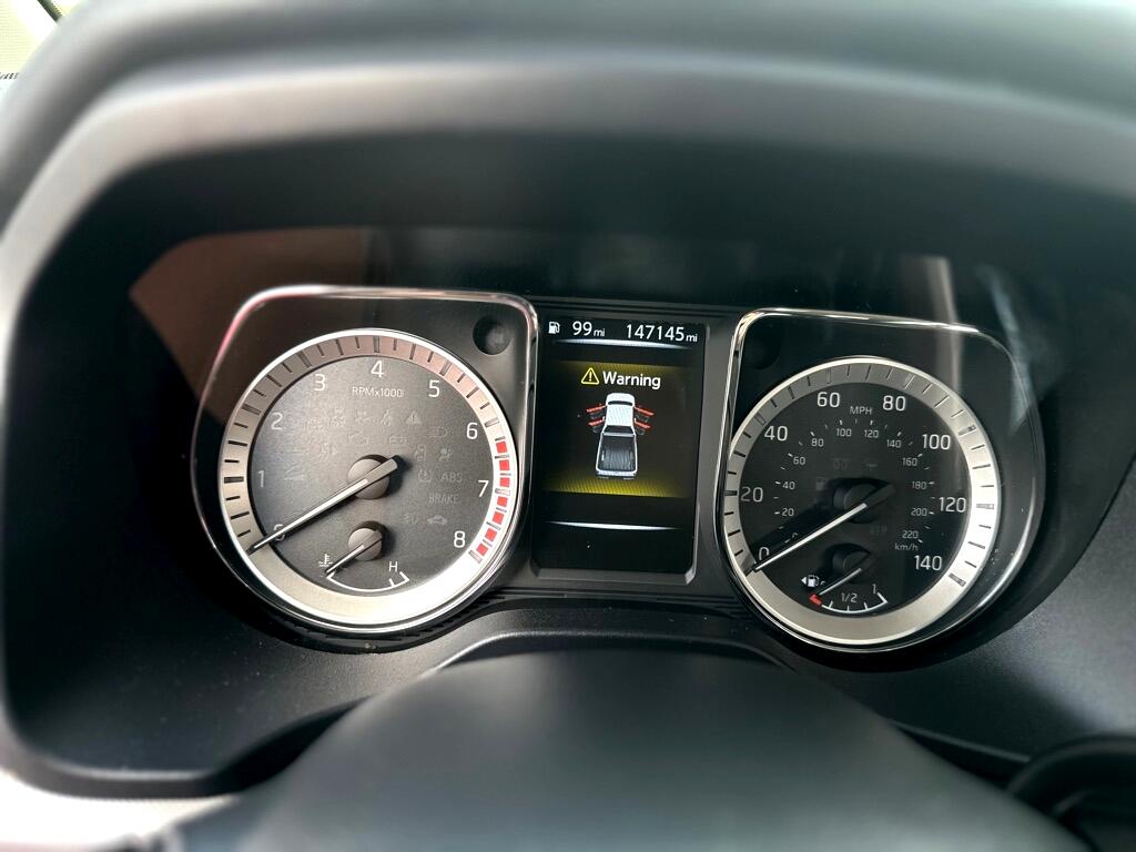 Nissan Titan S Crew Cab 4WD 2017 Nissan Titan S Crew Cab 4WD 2017