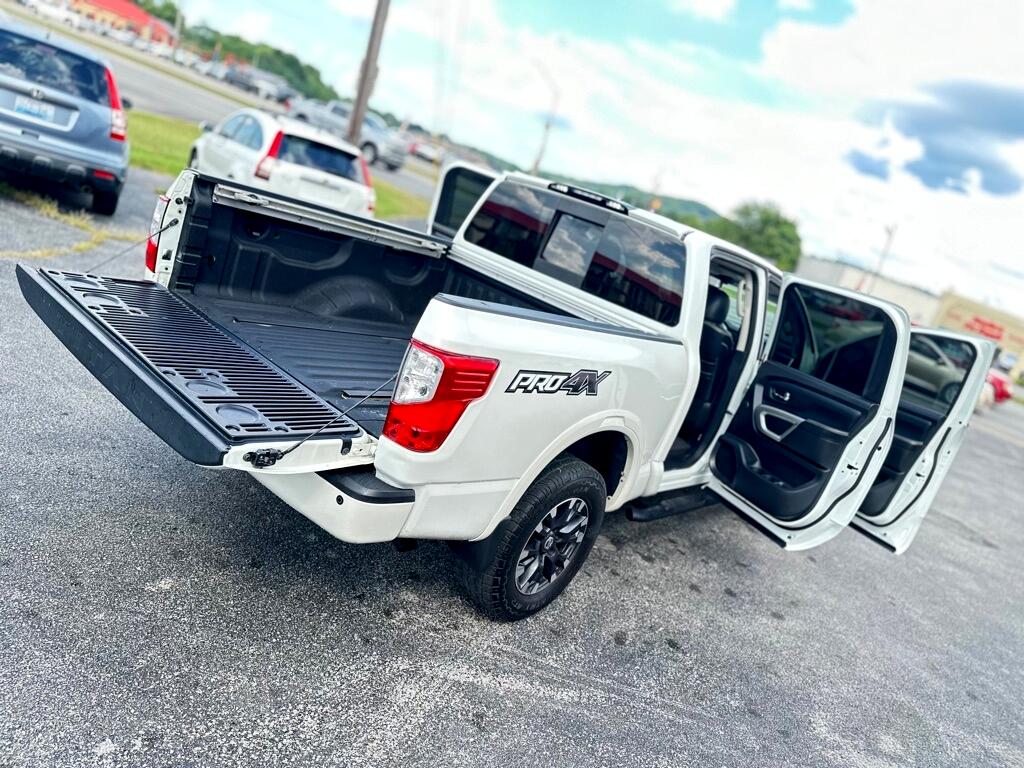 Nissan Titan S Crew Cab 4WD 2017 Nissan Titan S Crew Cab 4WD 2017