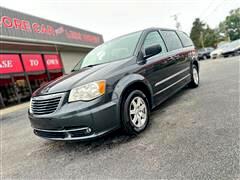 2012 Chrysler Town & Country 