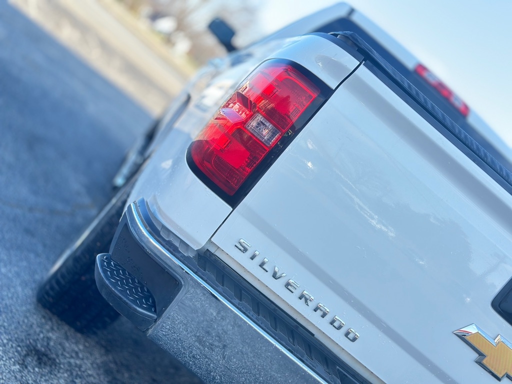 Chevrolet Silverado 1500 LTZ Crew Cab 4WD 2015