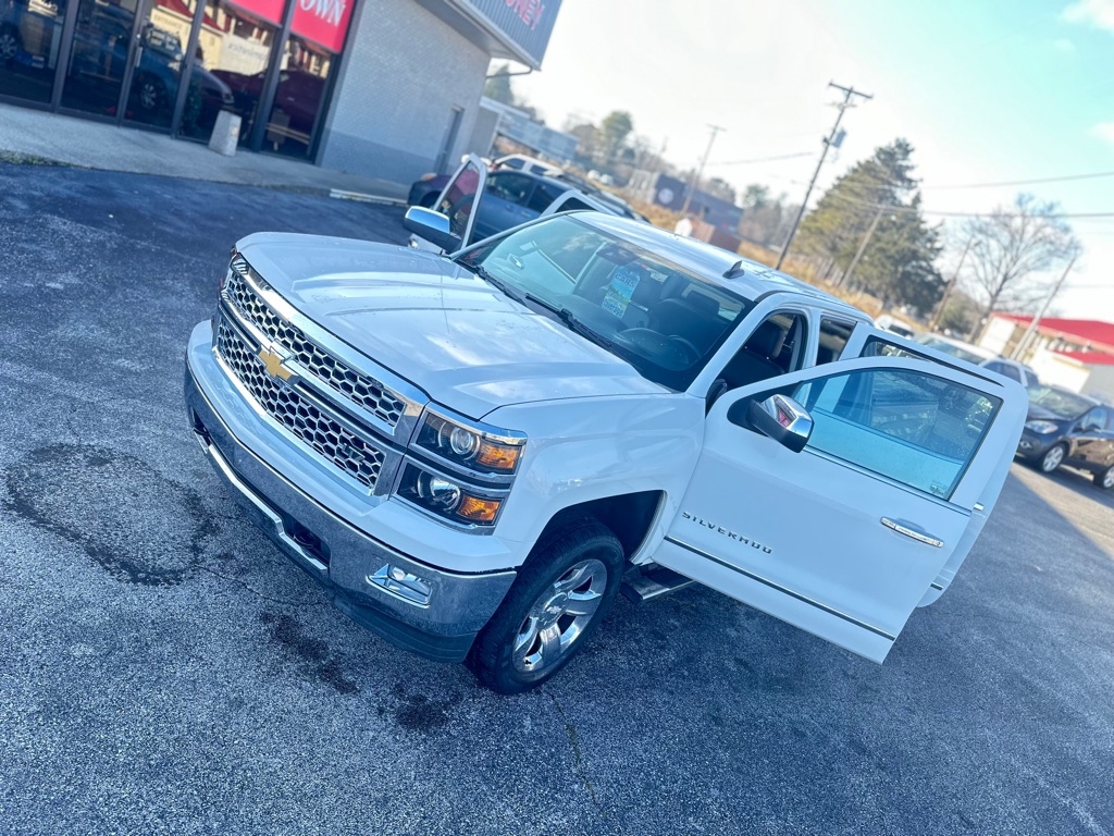 Chevrolet Silverado 1500 LTZ Crew Cab 4WD 2015