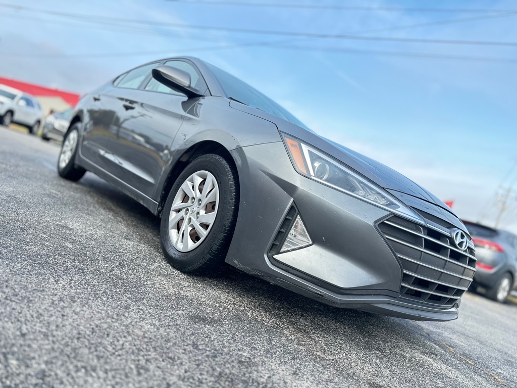 2020 Hyundai Elantra SE
