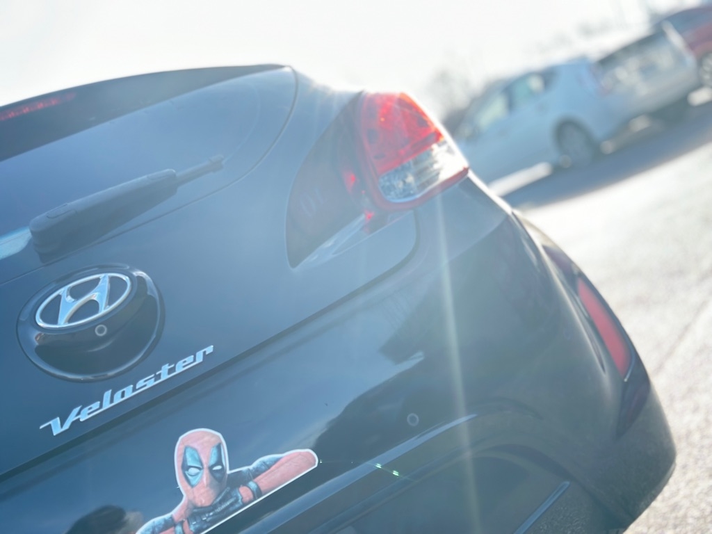 Hyundai Veloster Base 2012