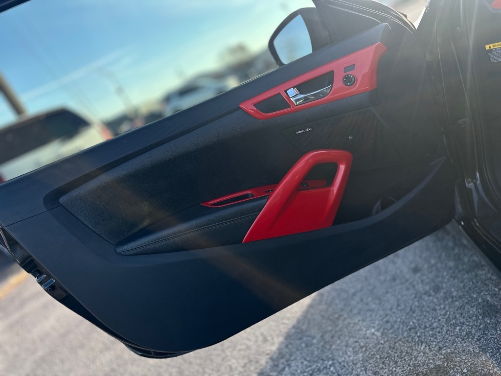 Hyundai Veloster Base 2012