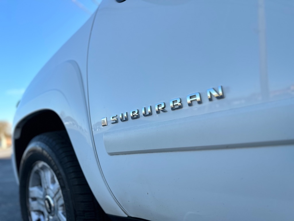 Chevrolet Suburban LS 1500 4WD 2007