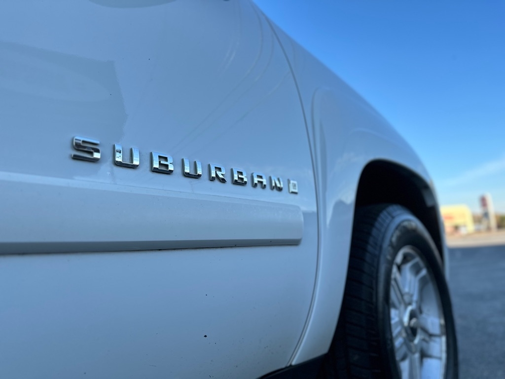 Chevrolet Suburban LS 1500 4WD 2007