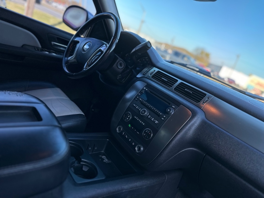 Chevrolet Suburban LS 1500 4WD 2007