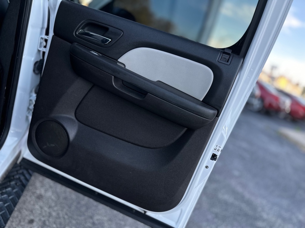 Chevrolet Suburban LS 1500 4WD 2007