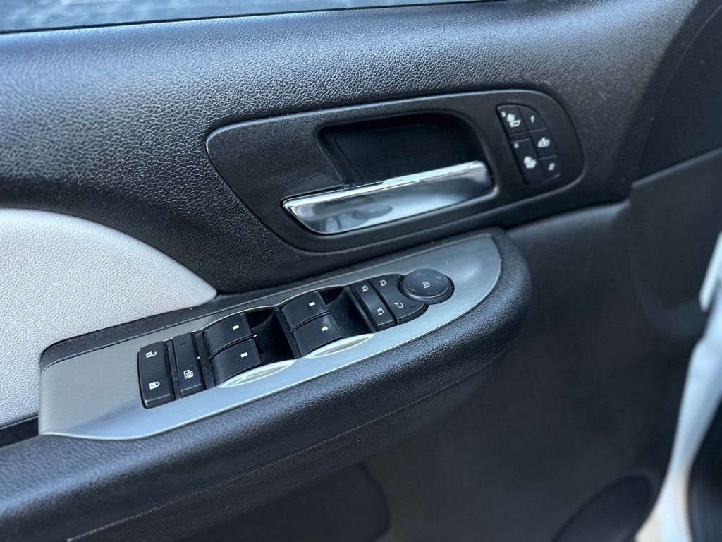 Chevrolet Suburban LS 1500 4WD 2007