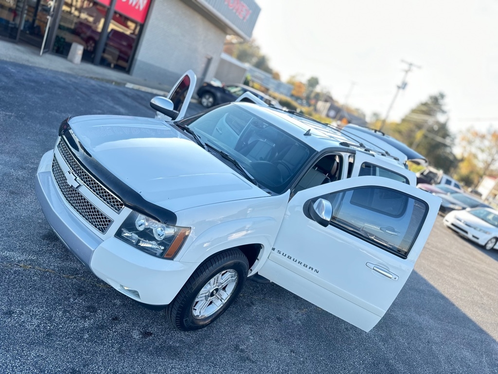 Chevrolet Suburban LS 1500 4WD 2007