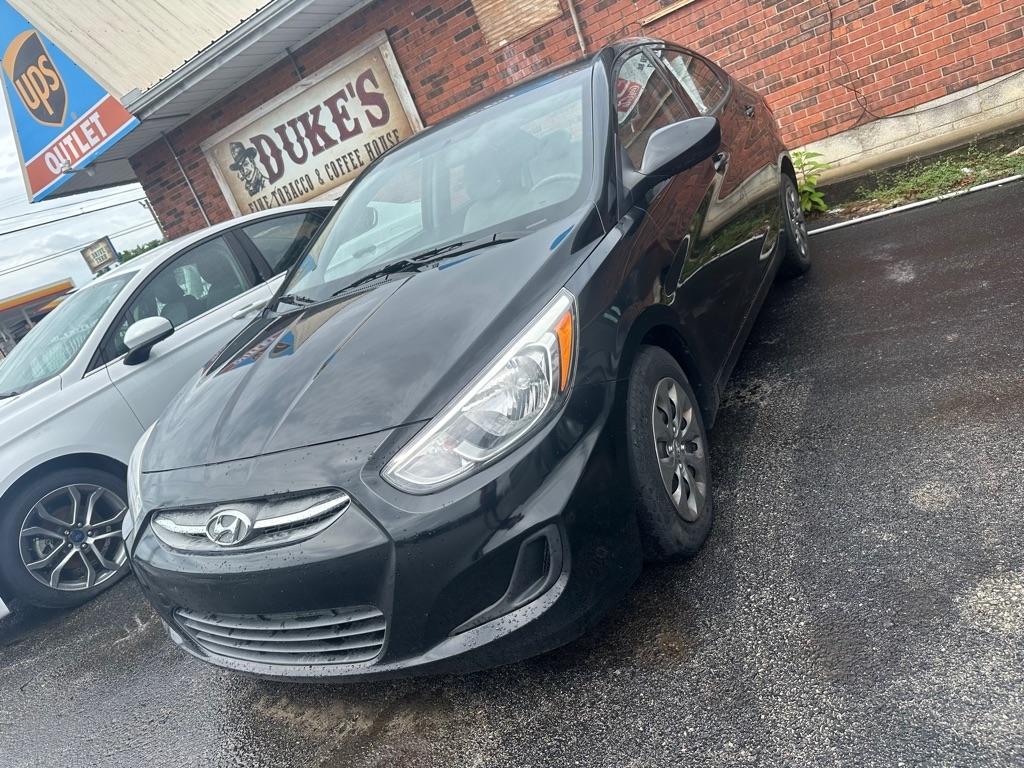 2017 Hyundai Accent SE 4-Door 6A