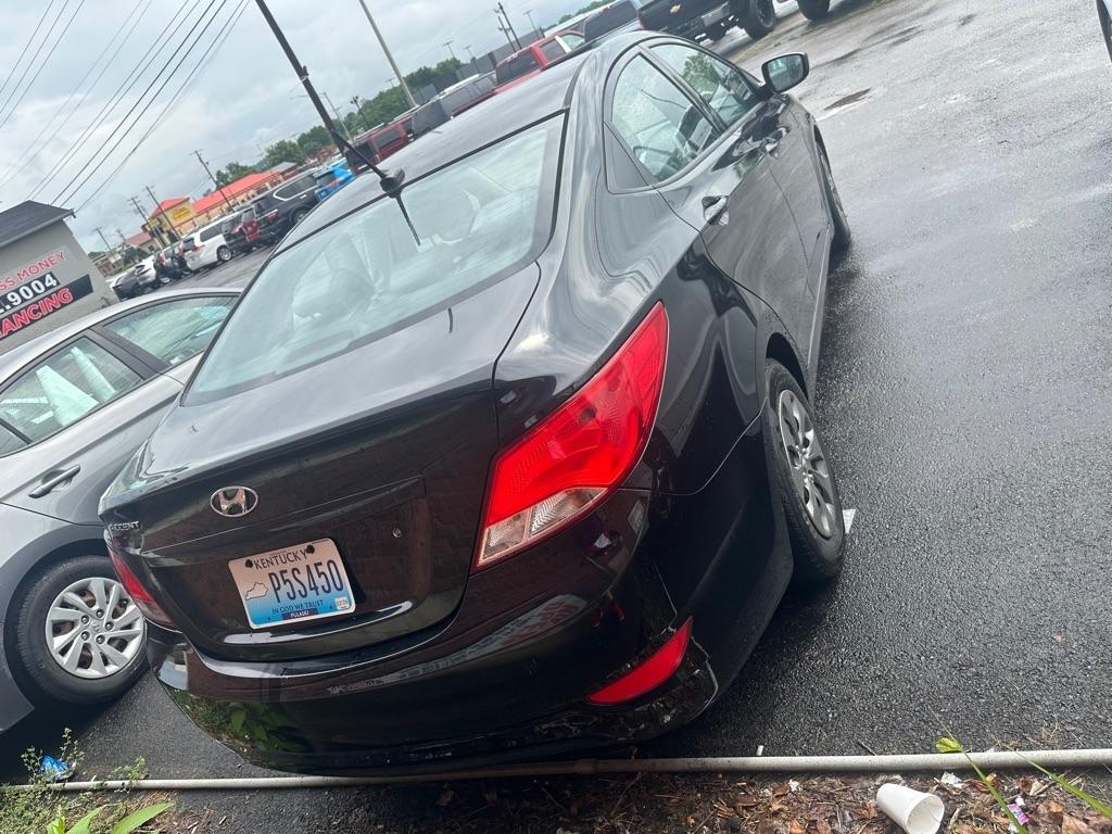 Hyundai Accent SE 4-Door 6A 2017