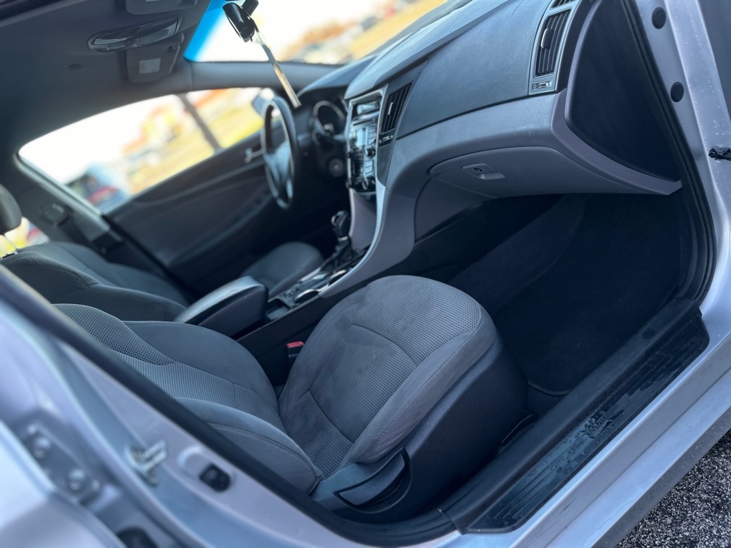 Hyundai Sonata GLS 2013