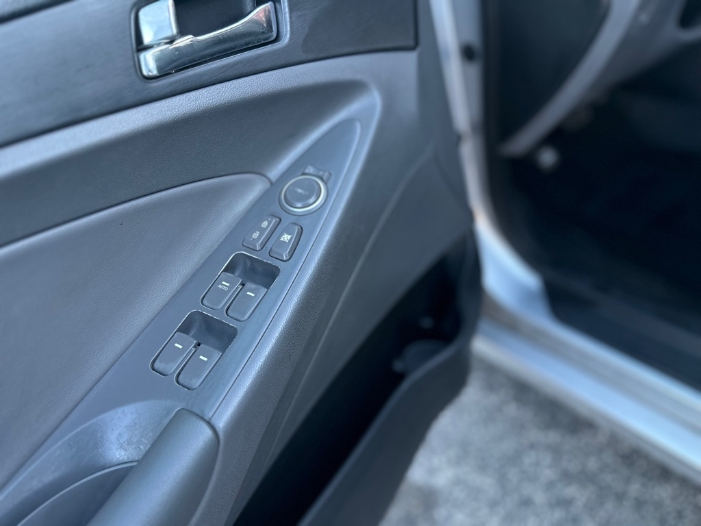 Hyundai Sonata GLS 2013