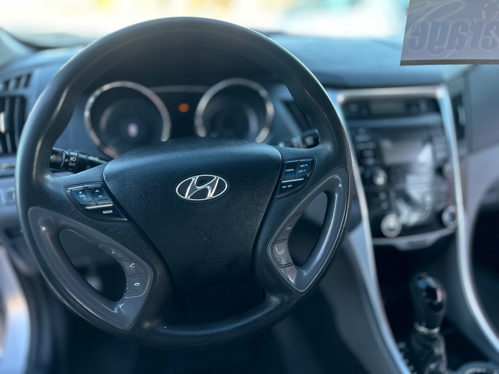 Hyundai Sonata GLS 2013