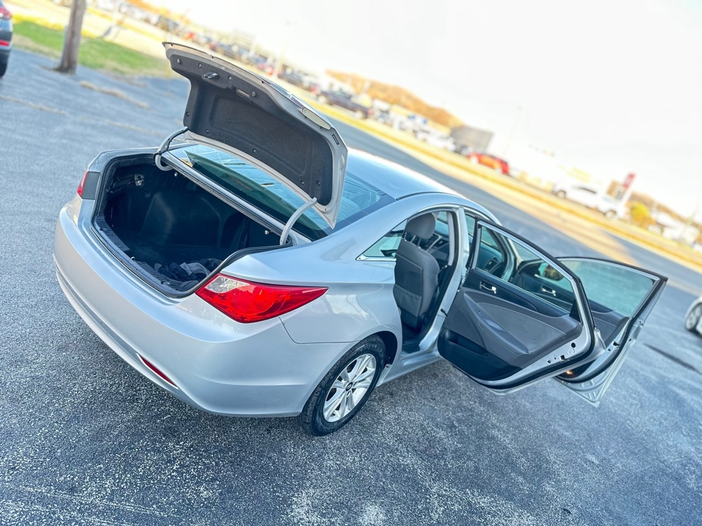 Hyundai Sonata GLS 2013