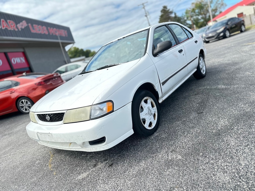 1998 Nissan Sentra Base