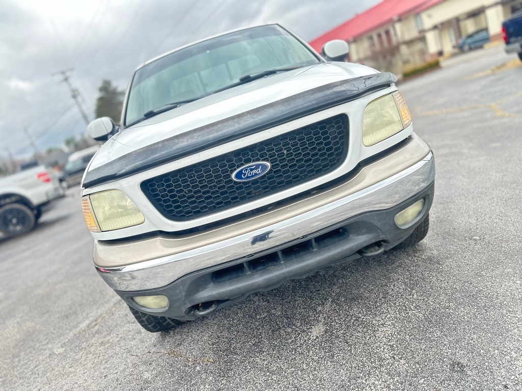 Ford F-150 XLT SuperCrew Short Bed 4WD 2002