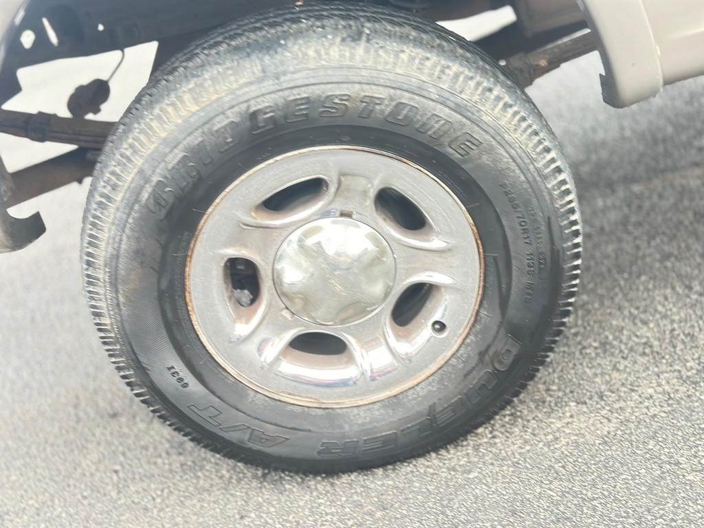 Ford F-150 XLT SuperCrew Short Bed 4WD 2002