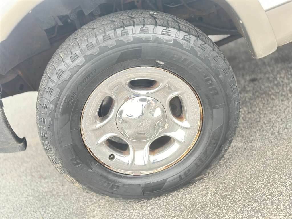 Ford F-150 XLT SuperCrew Short Bed 4WD 2002