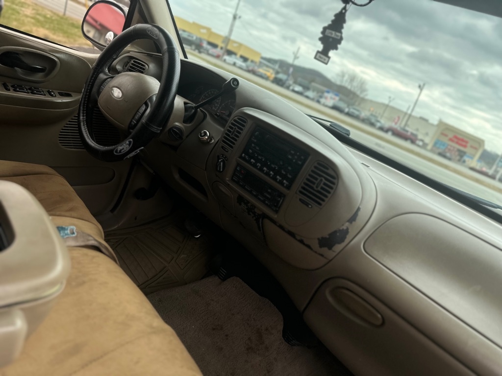 Ford F-150 XLT SuperCrew Short Bed 4WD 2002