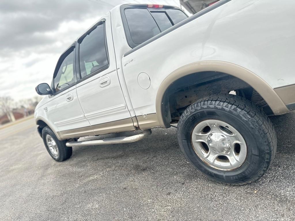 Ford F-150 XLT SuperCrew Short Bed 4WD 2002