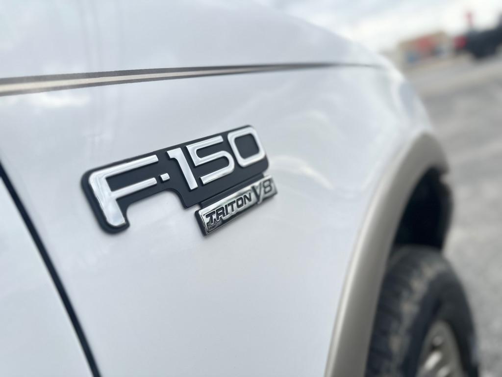 Ford F-150 XLT SuperCrew Short Bed 4WD 2002