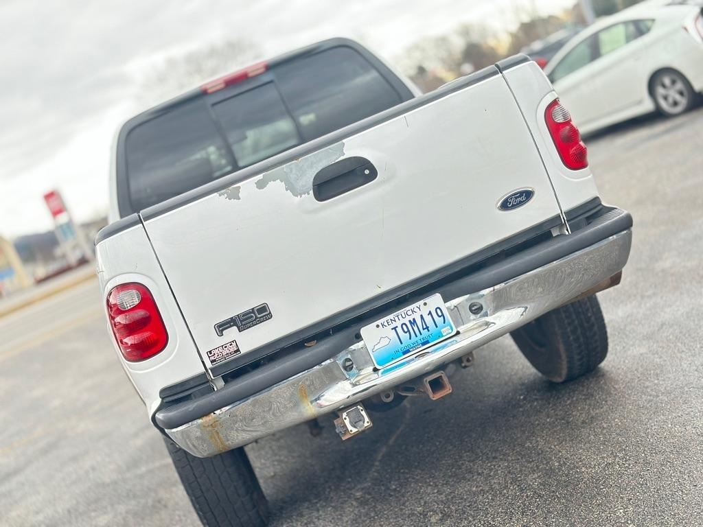 Ford F-150 XLT SuperCrew Short Bed 4WD 2002