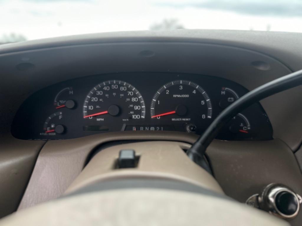 Ford F-150 XLT SuperCrew Short Bed 4WD 2002