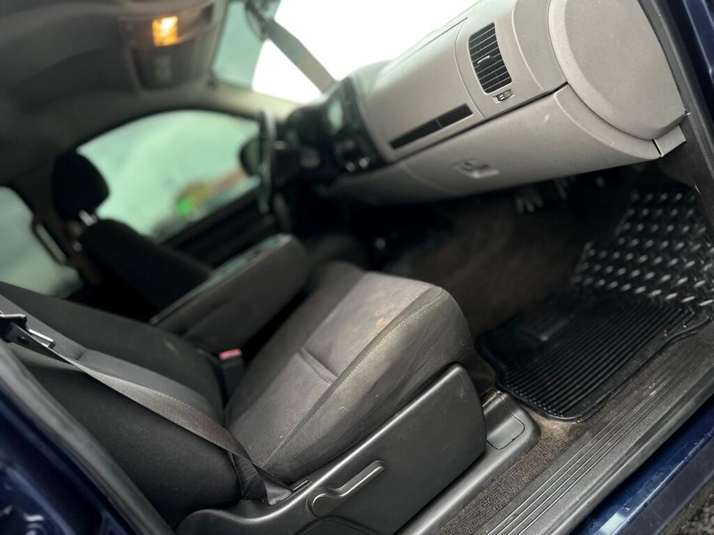 Chevrolet Silverado 1500 LS Crew Cab Short Box 4WD 2011