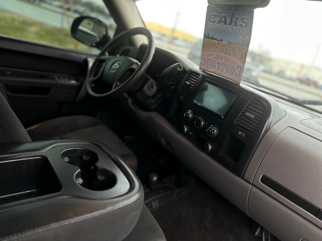 Chevrolet Silverado 1500 LS Crew Cab Short Box 4WD 2011