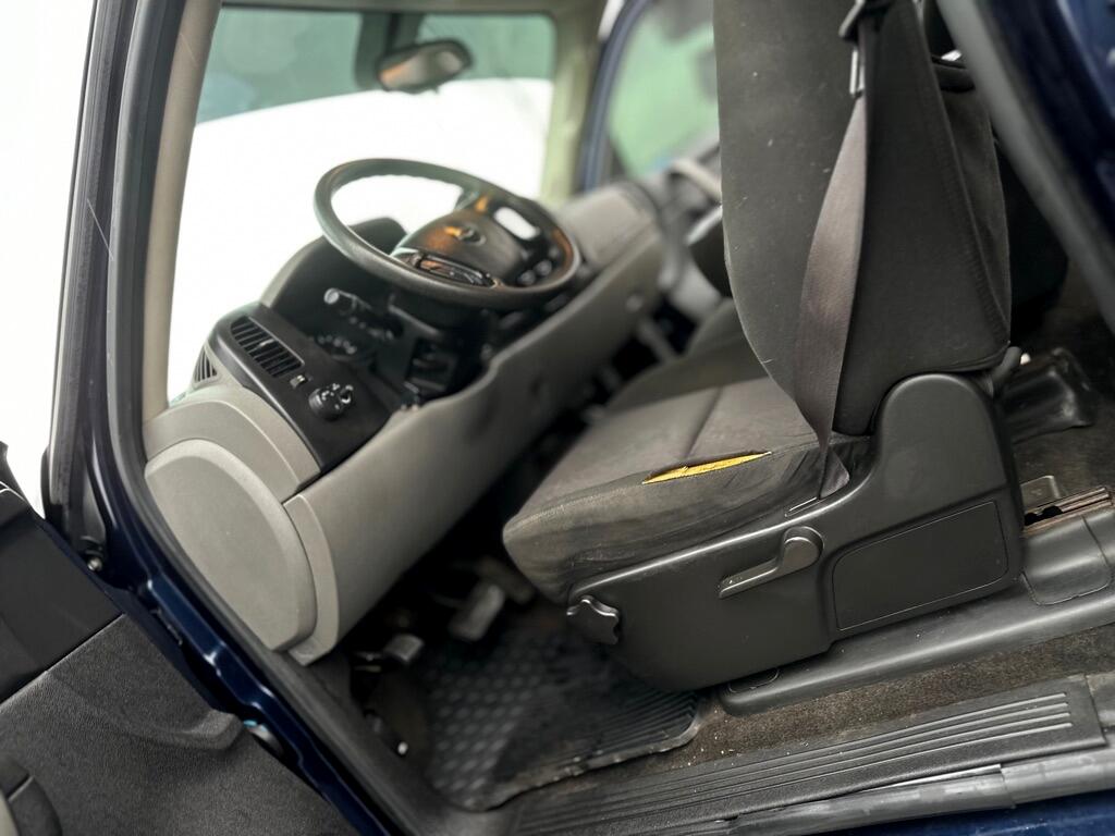 Chevrolet Silverado 1500 LS Crew Cab Short Box 4WD 2011