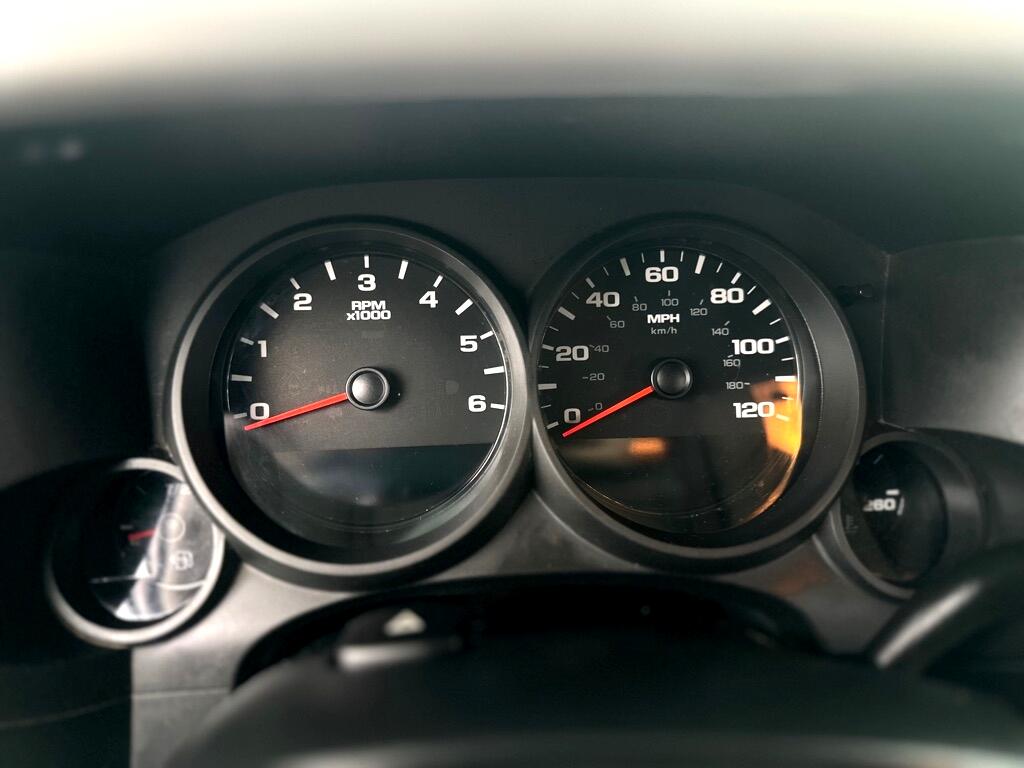 Chevrolet Silverado 1500 LS Crew Cab Short Box 4WD 2011