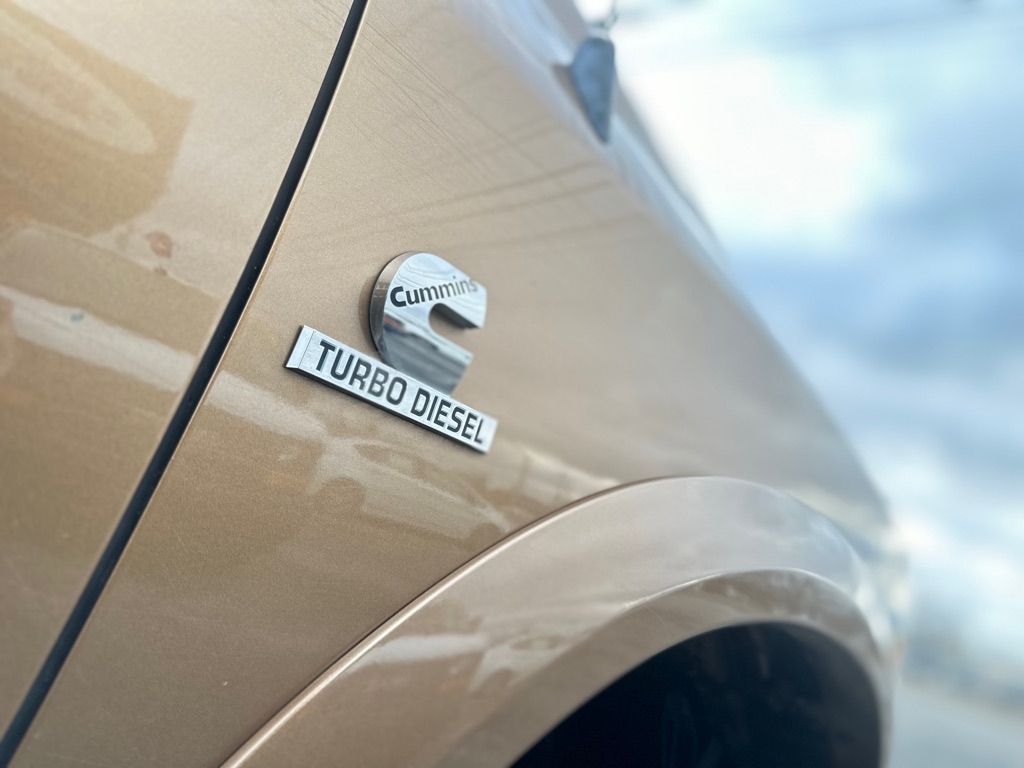 RAM 2500 Laramie Crew Cab SWB 4WD 2012