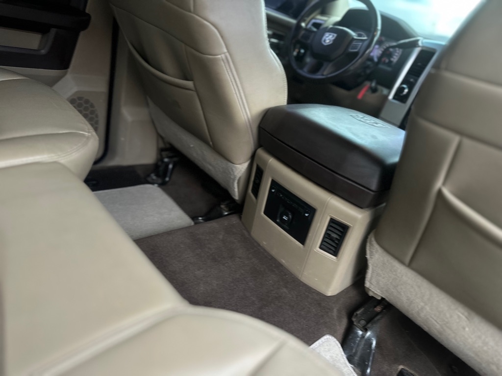 RAM 2500 Laramie Crew Cab SWB 4WD 2012