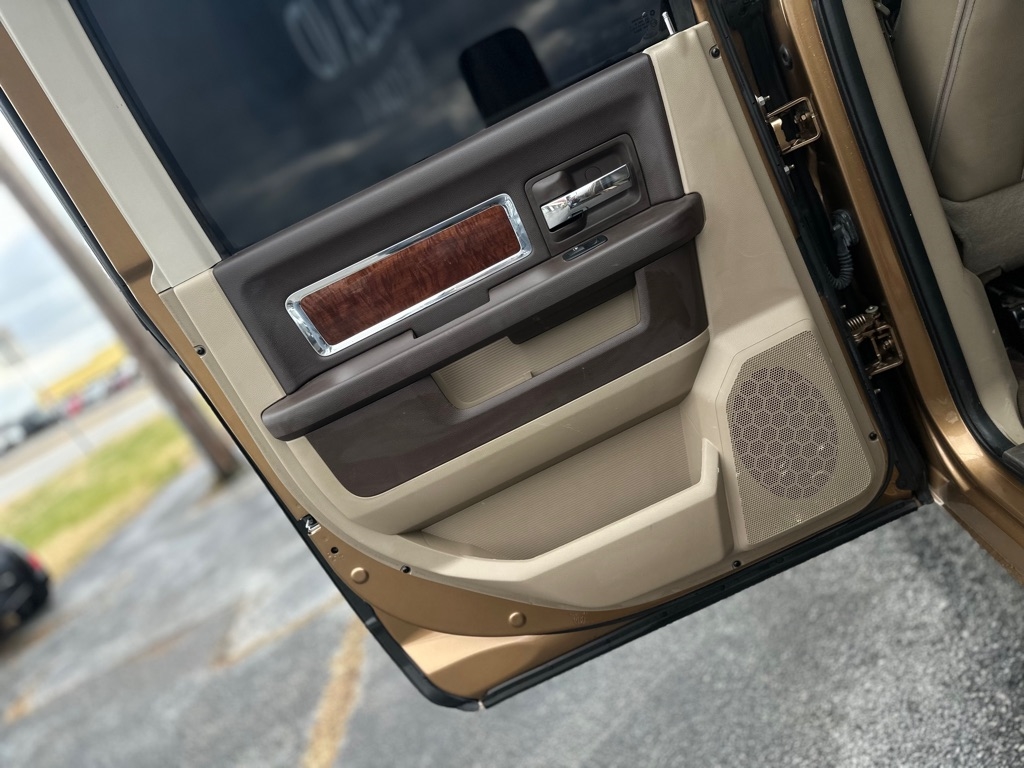 RAM 2500 Laramie Crew Cab SWB 4WD 2012