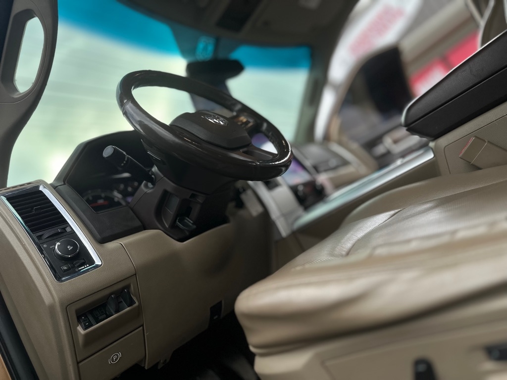 RAM 2500 Laramie Crew Cab SWB 4WD 2012