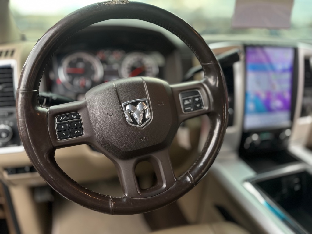 RAM 2500 Laramie Crew Cab SWB 4WD 2012