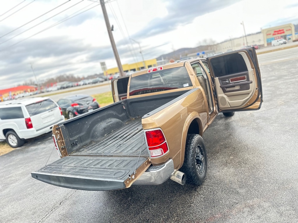 RAM 2500 Laramie Crew Cab SWB 4WD 2012