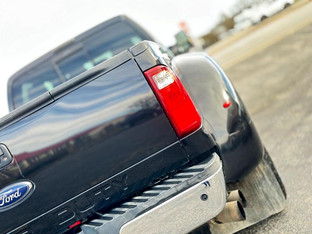 Ford F-350 SD XL Crew Cab Long Bed DRW 4WD 2011