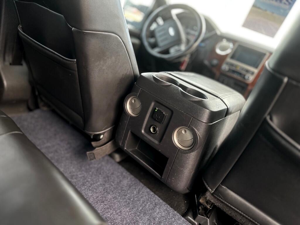 Ford F-350 SD XL Crew Cab Long Bed DRW 4WD 2011