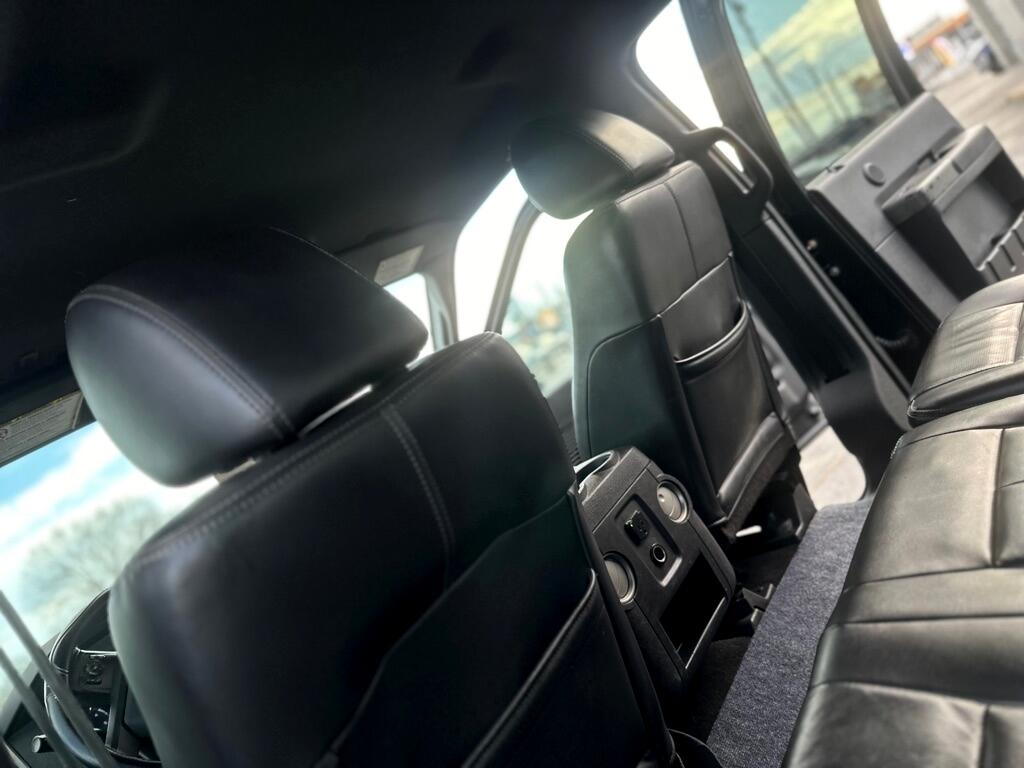 Ford F-350 SD XL Crew Cab Long Bed DRW 4WD 2011