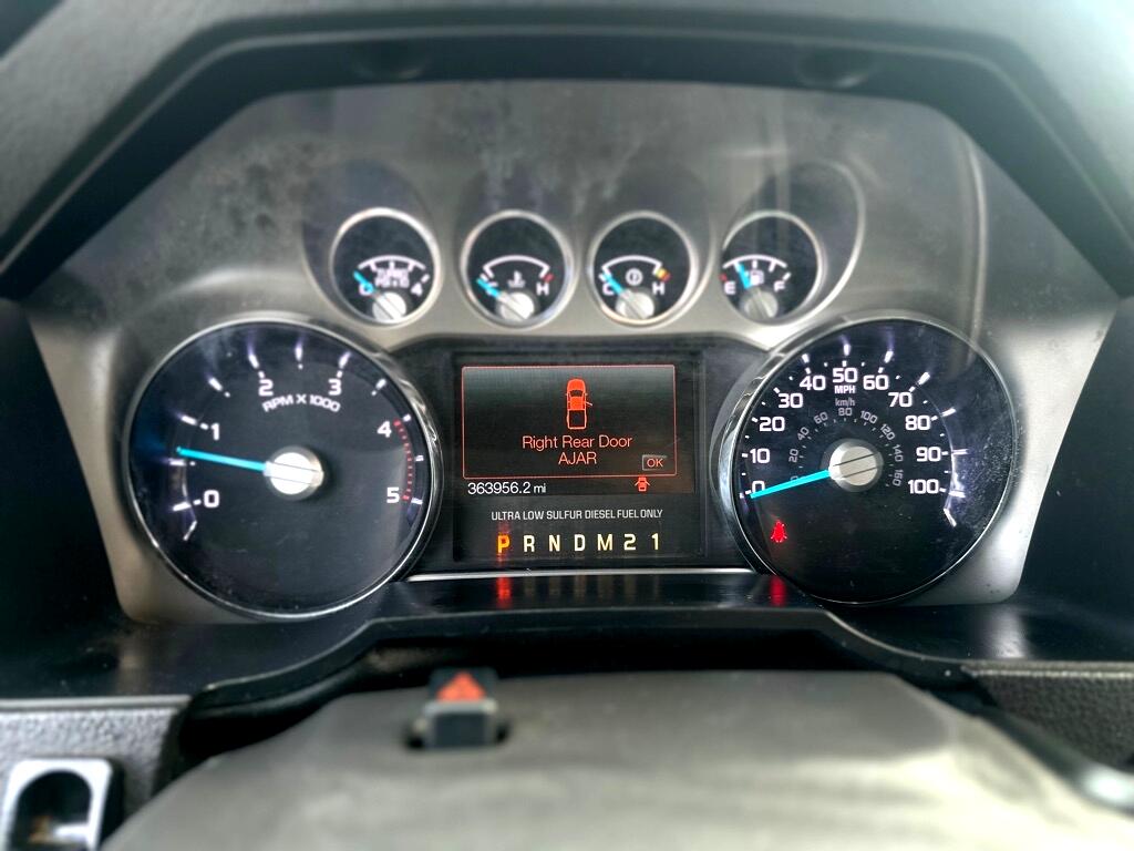 Ford F-350 SD XL Crew Cab Long Bed DRW 4WD 2011