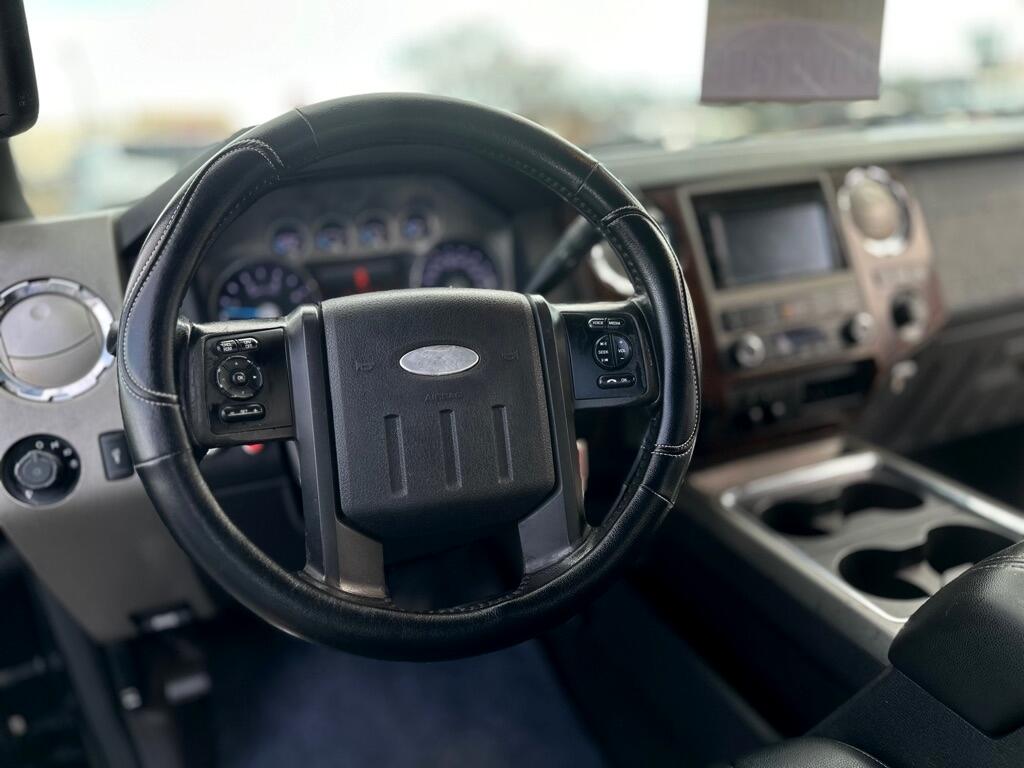 Ford F-350 SD XL Crew Cab Long Bed DRW 4WD 2011